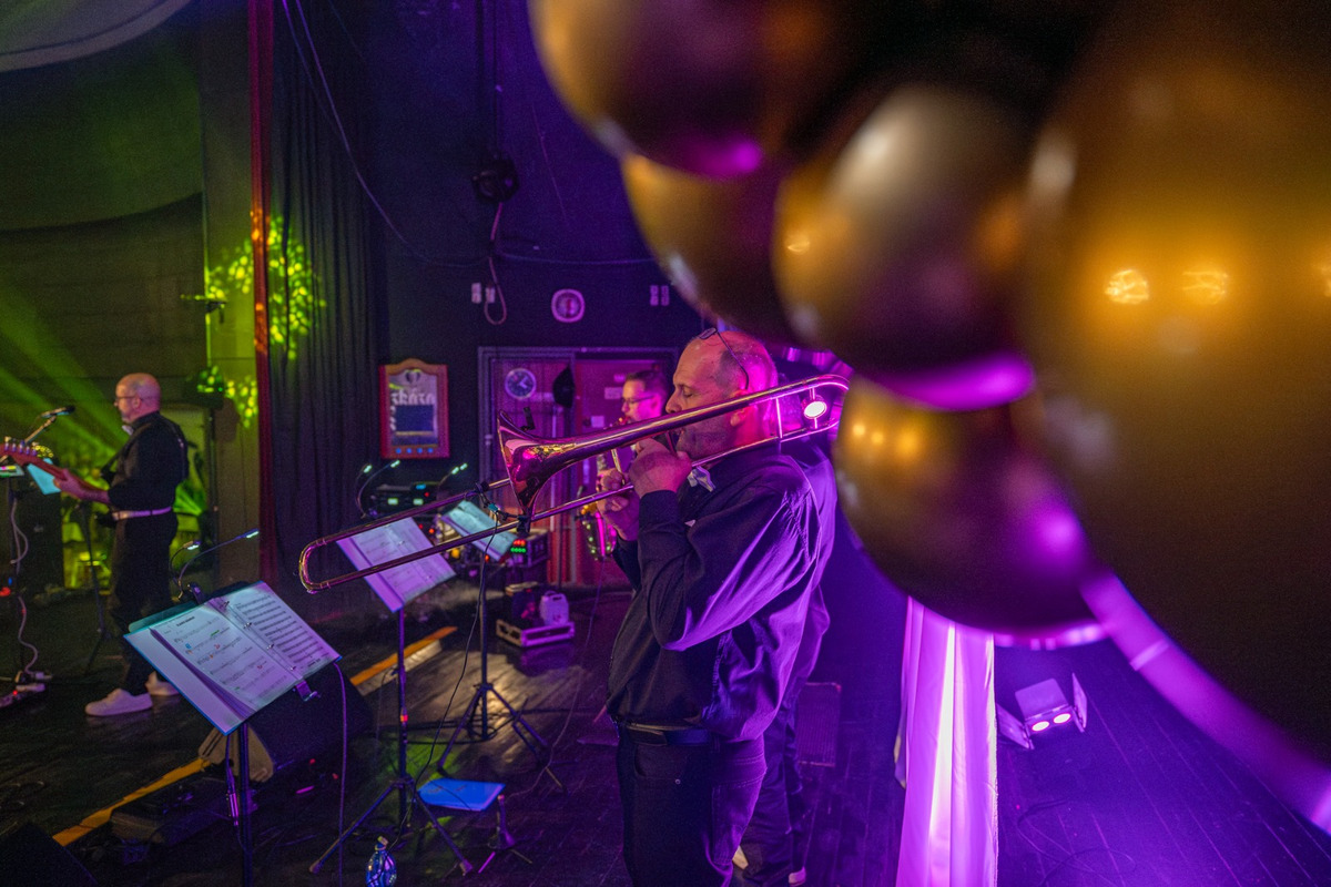 FOTO: Žiarčania majú za sebou svoj prvý bál, šlo už o jedenásty ročník, hostiteľom bol "Junior" , foto 39