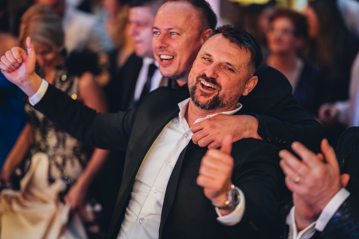 FOTO: V Banskej Bystrici sa plesalo. Radvančania si užili veľkolepý ples, nechýbal ani Lukáš Adamec, foto 11