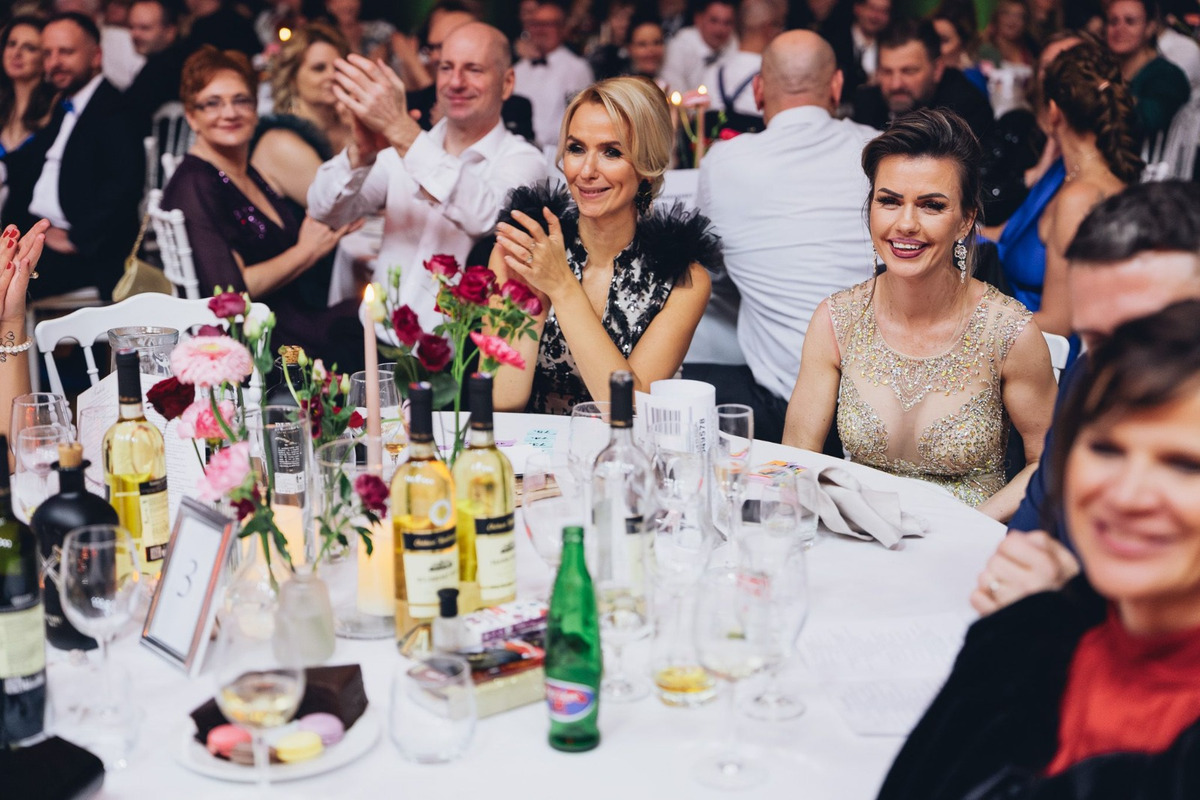 FOTO: V Banskej Bystrici sa plesalo. Radvančania si užili veľkolepý ples, nechýbal ani Lukáš Adamec, foto 16