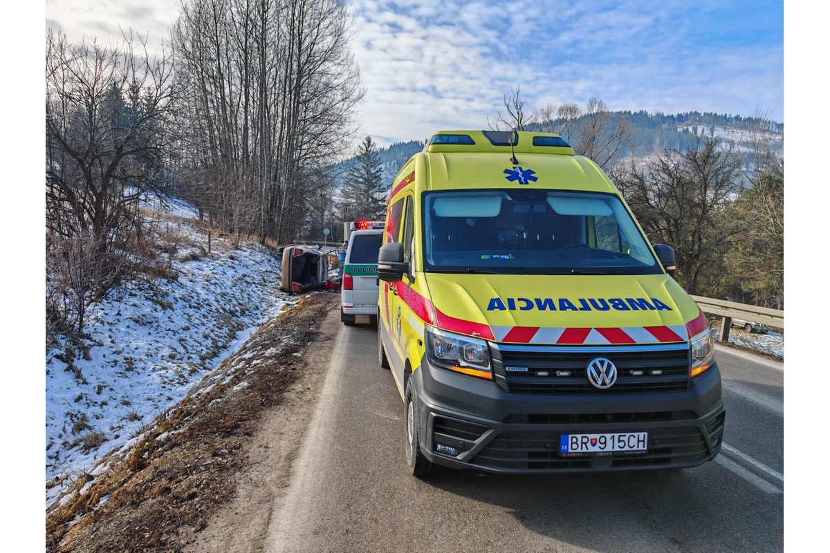 FOTO: Na mieste pomáhali všetky záchranné zložky, foto 2
