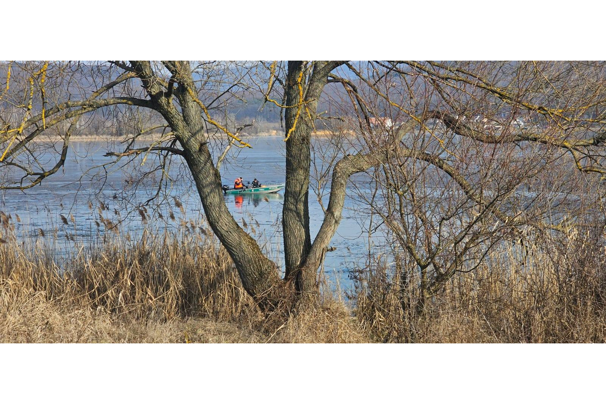 FOTO: Nezvestného muža z Divína našli utopeného vo vodnej nádrži Ružiná, foto 9
