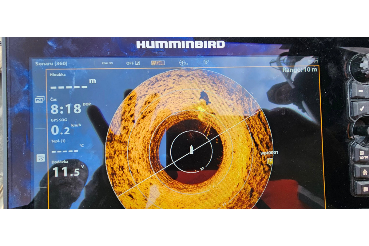 FOTO: Nezvestného muža z Divína našli utopeného vo vodnej nádrži Ružiná, foto 11