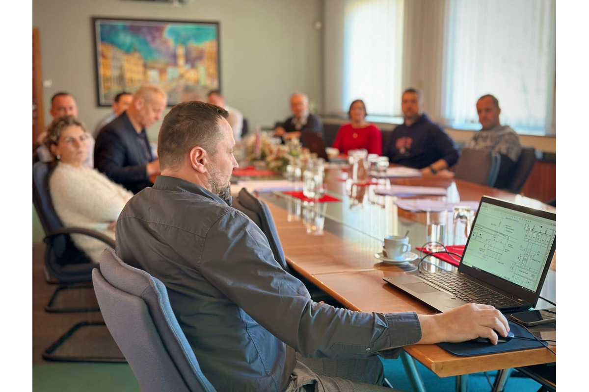 FOTO: Na most v Kremničke si Bystričania ešte počkajú, foto 6