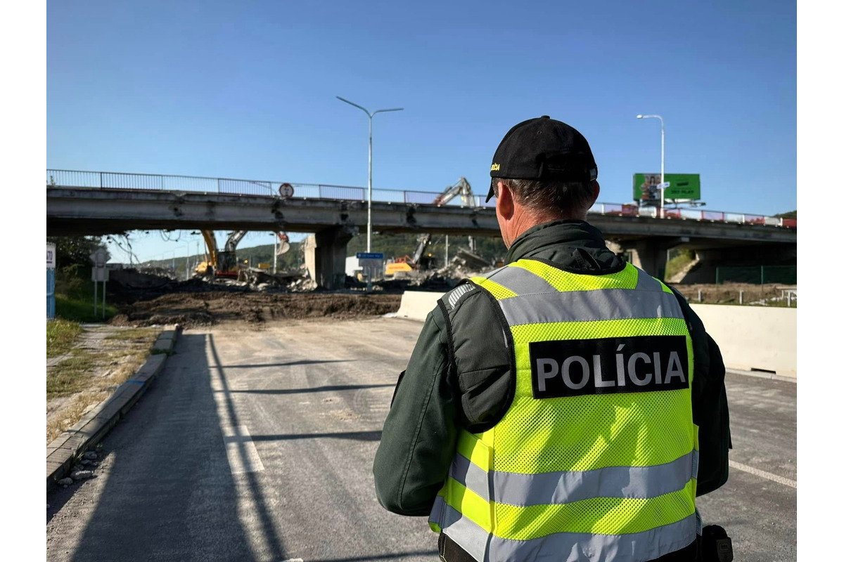 FOTO: Na most v Kremničke si Bystričania ešte počkajú, foto 7