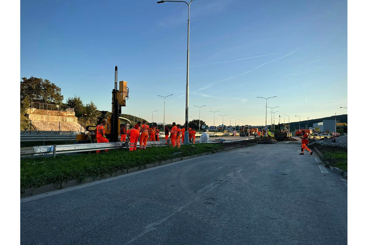 FOTO: Na most v Kremničke si Bystričania ešte počkajú, foto 15