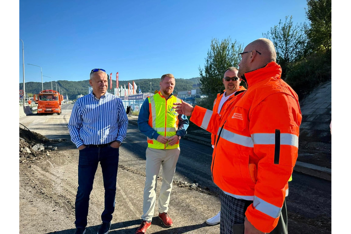 FOTO: Na most v Kremničke si Bystričania ešte počkajú, foto 16