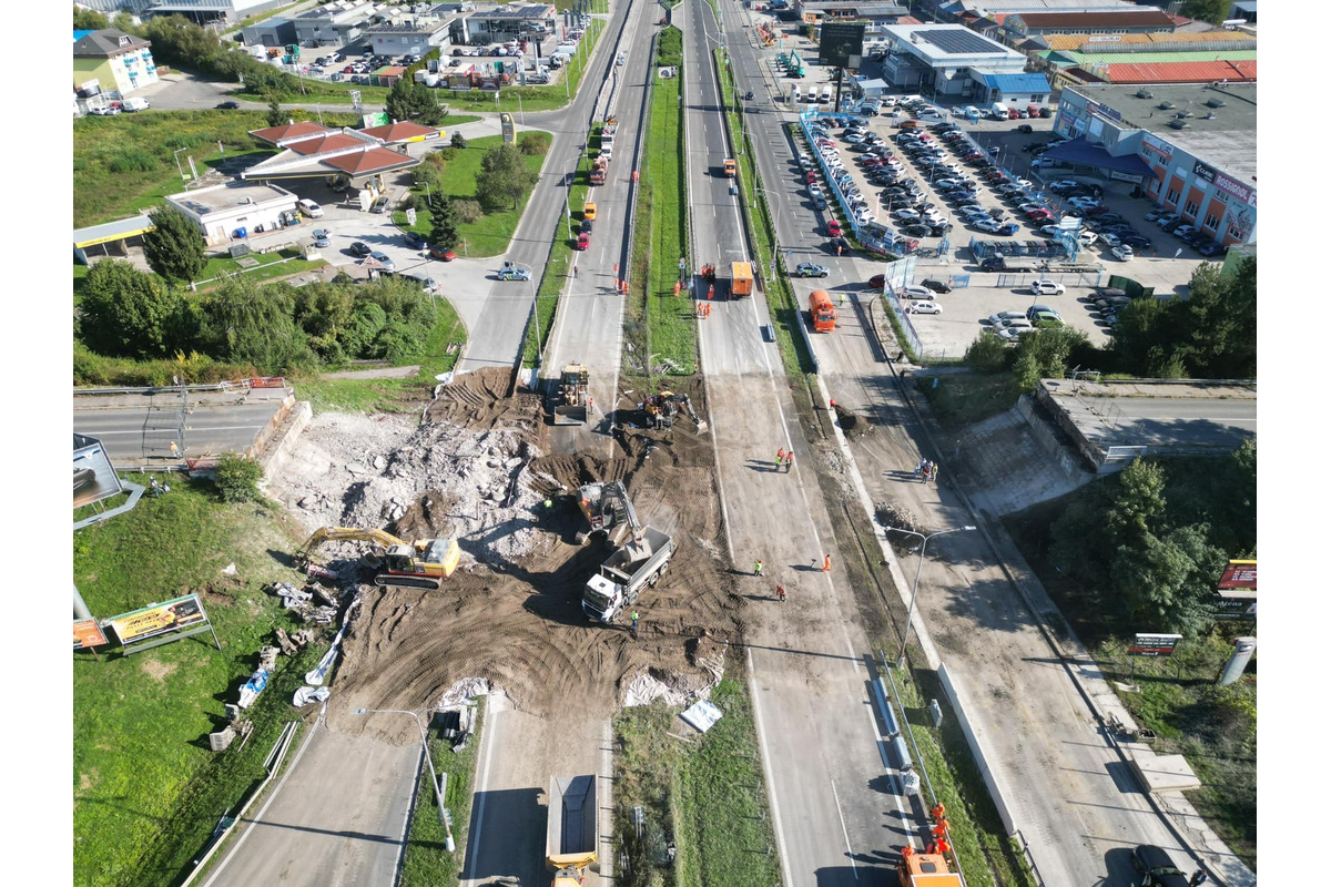 FOTO: Na most v Kremničke si Bystričania ešte počkajú, foto 20