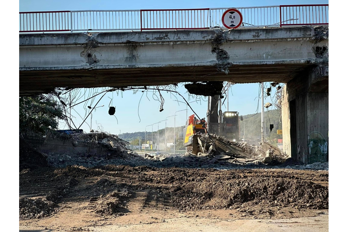 FOTO: Na most v Kremničke si Bystričania ešte počkajú, foto 21