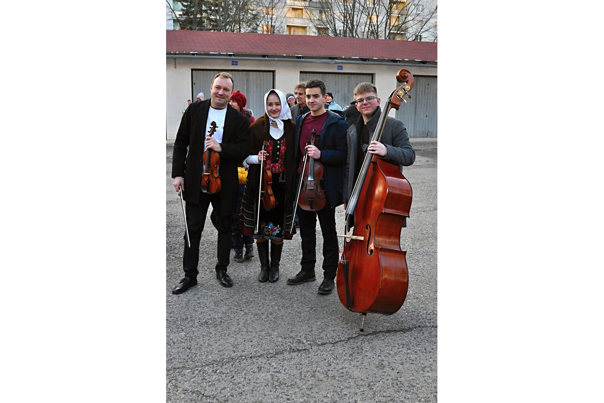 FOTO: Sásovčania už Fašiangy v uliciach oslávili , foto 10