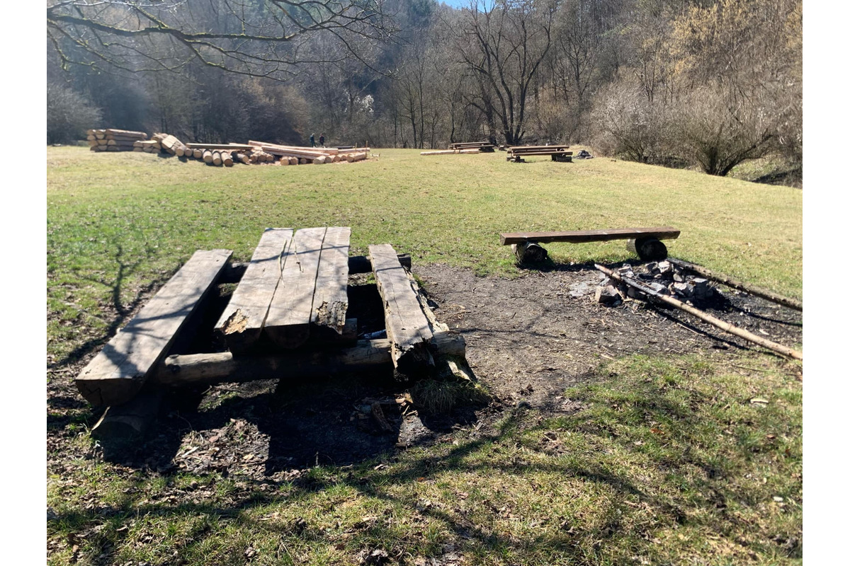 FOTO: V Sásovskej doline sa pracuje, obnovujú oddychový areál, foto 1