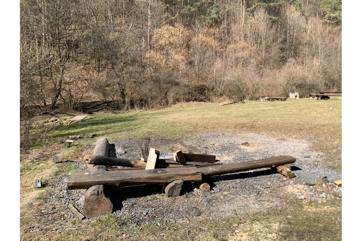FOTO: V Sásovskej doline sa pracuje, obnovujú oddychový areál, foto 11