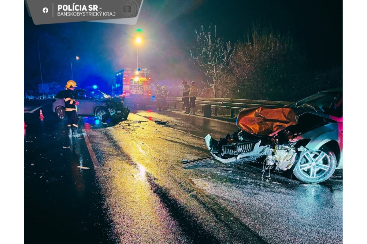 FOTO: Pri nehode v Lučenci sa zrazili dve osoby, foto 2