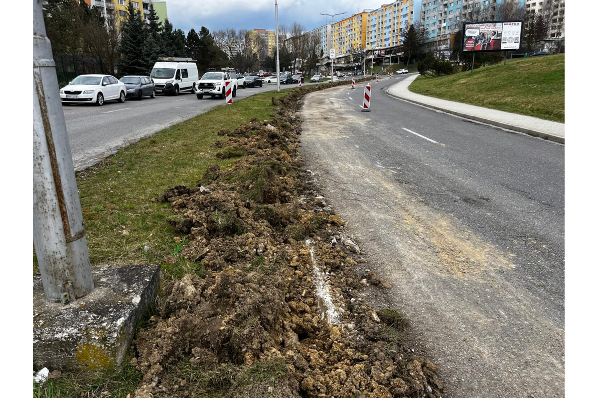 FOTO: Štvorprúdovku v Sásovej rekonštruujú, foto 5