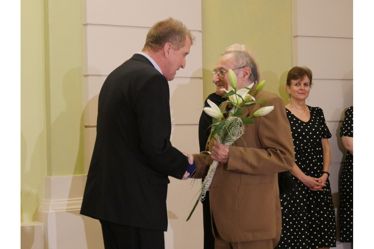 FOTO: Mesto Lučenec ocenilo pedagogičky pri príležitosti Dňa učiteľov, foto 6