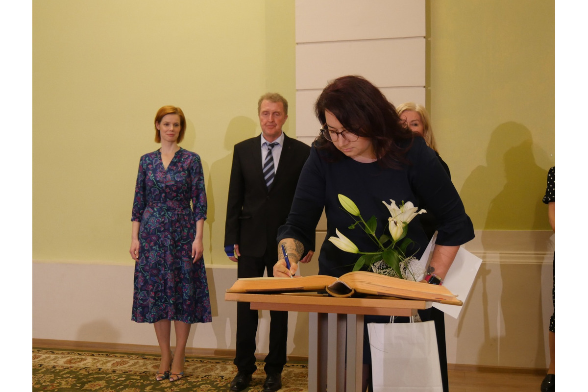 FOTO: Mesto Lučenec ocenilo pedagogičky pri príležitosti Dňa učiteľov, foto 19