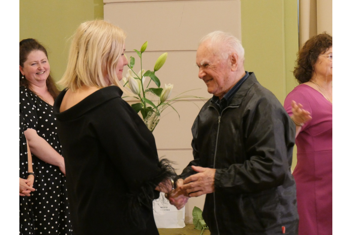 FOTO: Mesto Lučenec ocenilo pedagogičky pri príležitosti Dňa učiteľov, foto 22
