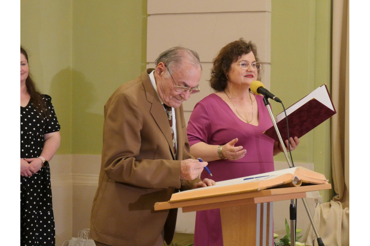 FOTO: Mesto Lučenec ocenilo pedagogičky pri príležitosti Dňa učiteľov, foto 35