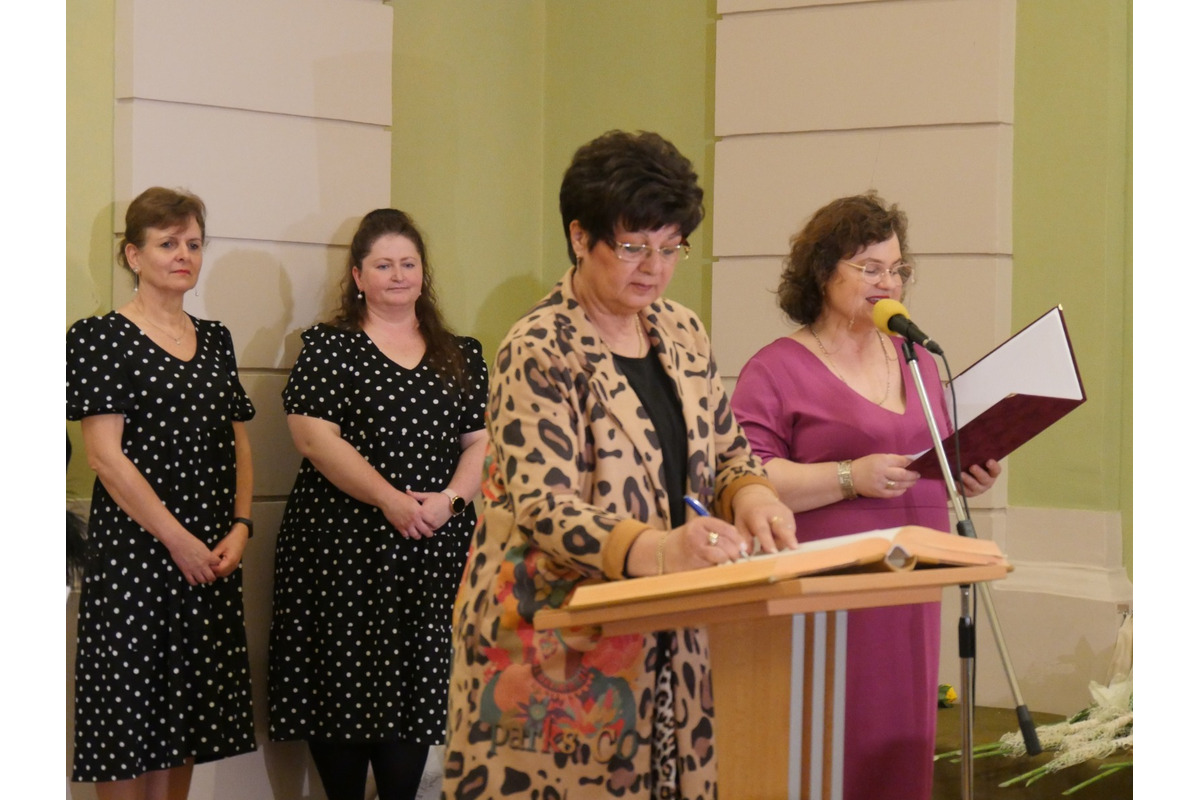 FOTO: Mesto Lučenec ocenilo pedagogičky pri príležitosti Dňa učiteľov, foto 55