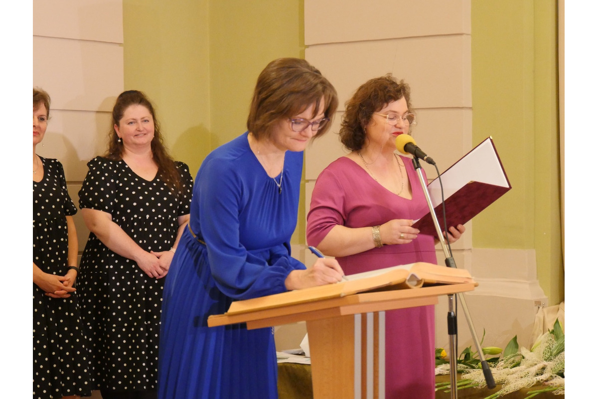 FOTO: Mesto Lučenec ocenilo pedagogičky pri príležitosti Dňa učiteľov, foto 56