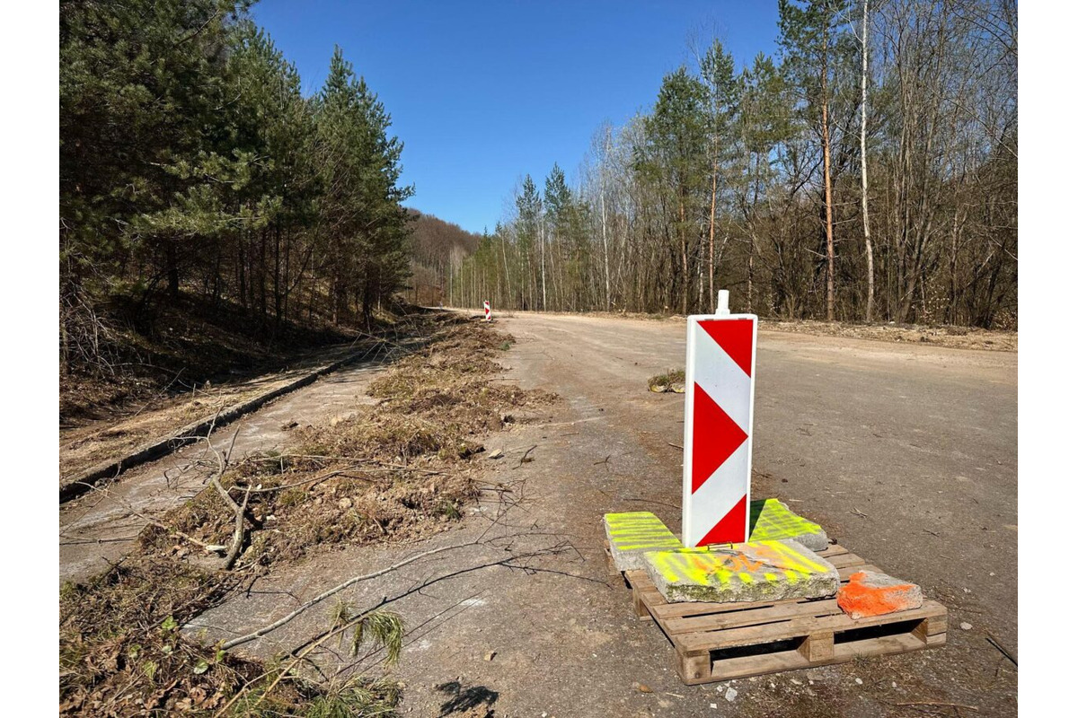 FOTO: FOTO: Začala sa výstavba cesty a chodníka na Pršiansku terasu, foto 5