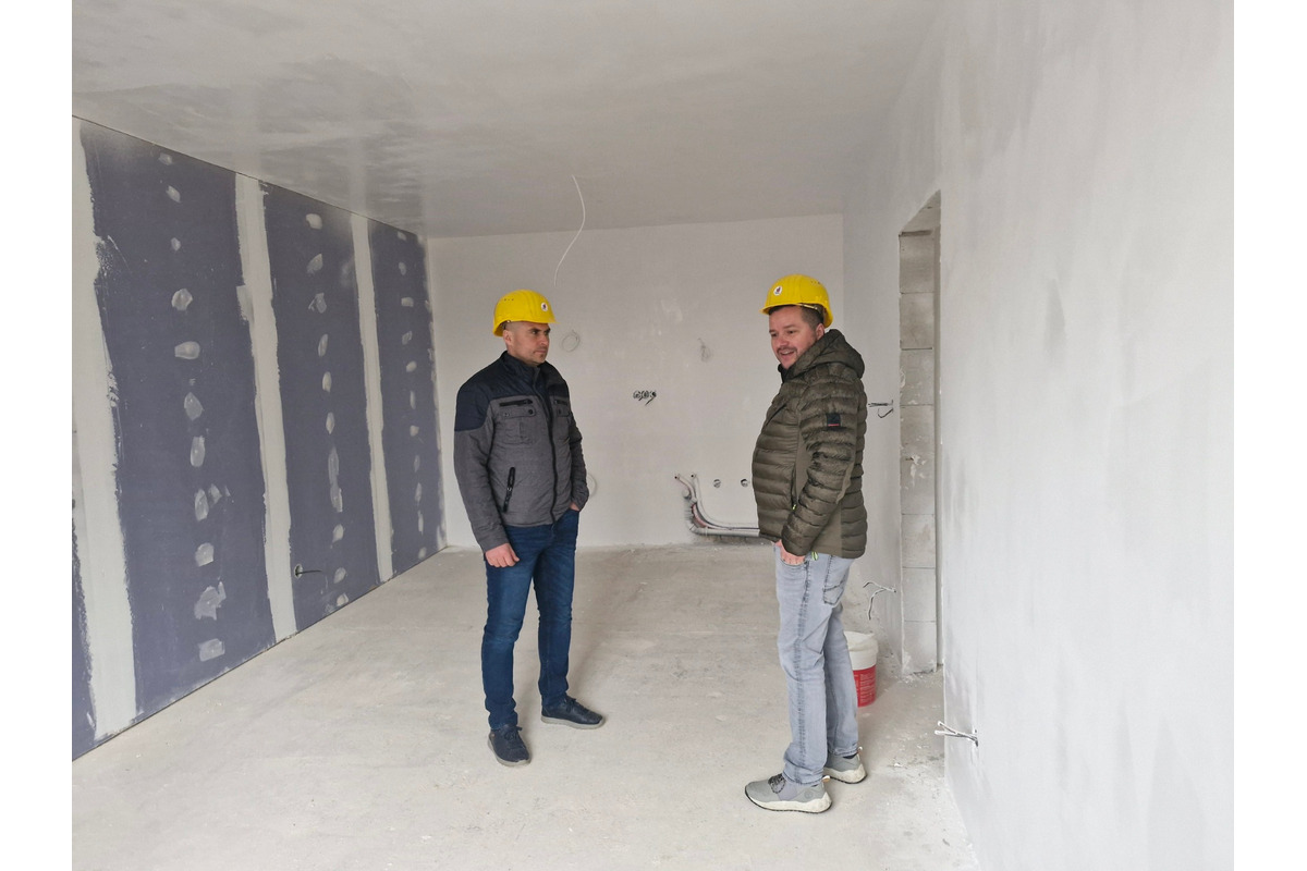 FOTO: V Revúcej napreduje výstavba nájomných bytov, foto 1