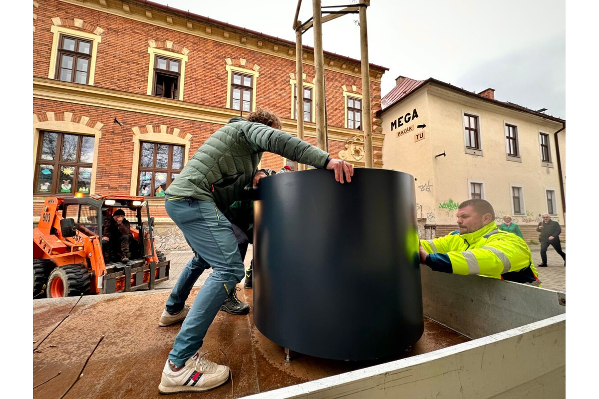 FOTO: Lazovná ulica v Bystrici bude zelenšia, mesto do nej investuje 14-tisíc eur, foto 3