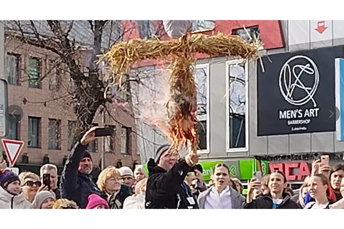 FOTO: Vynášanie Moreny v Banskej Bystrici, foto 12