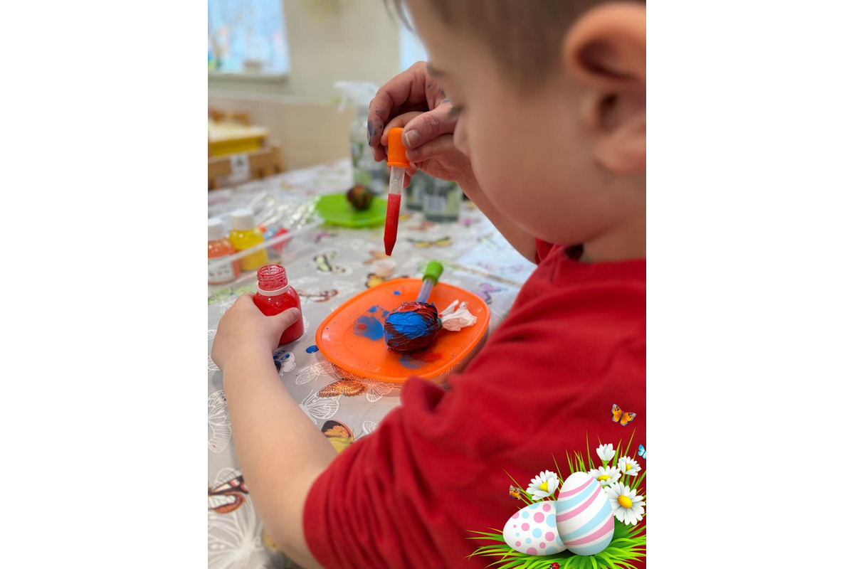 FOTO: Banskobystrický kraj vďaka Veľkonočnej výzdobe ožil farbami, foto 4