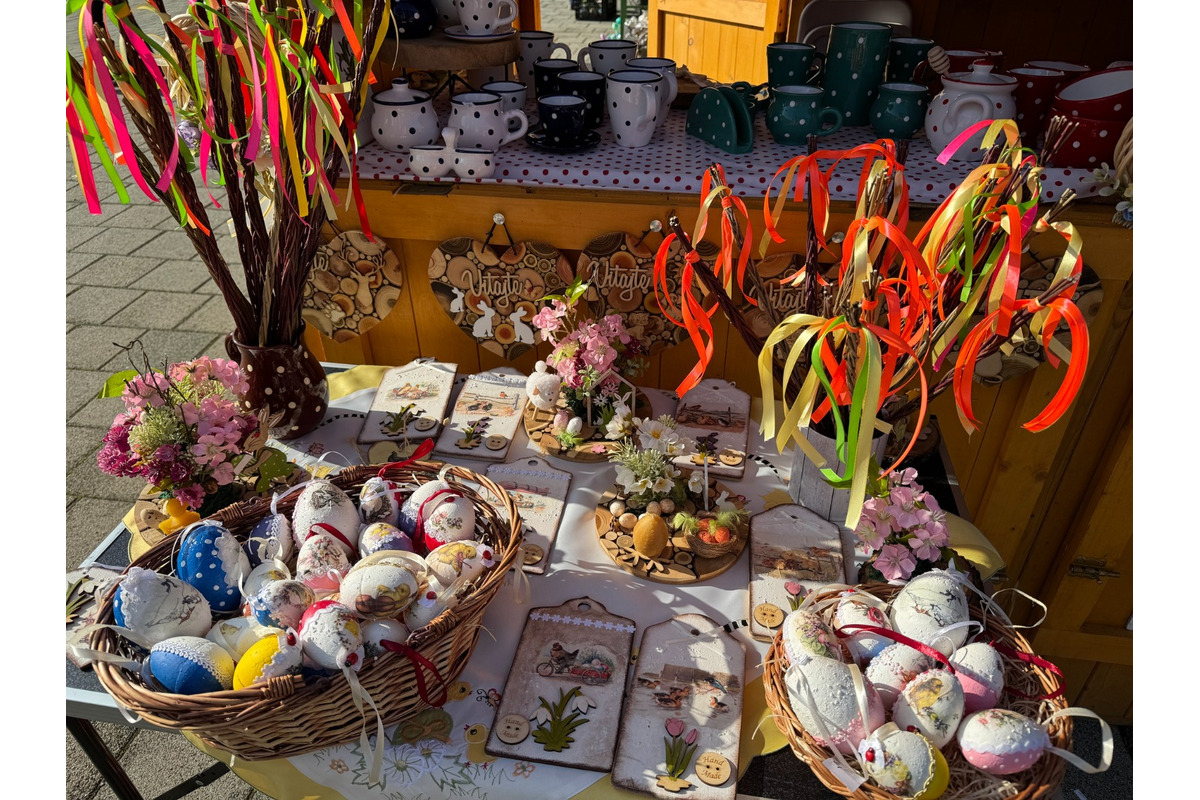 FOTO: Banskobystrický kraj vďaka Veľkonočnej výzdobe ožil farbami, foto 13