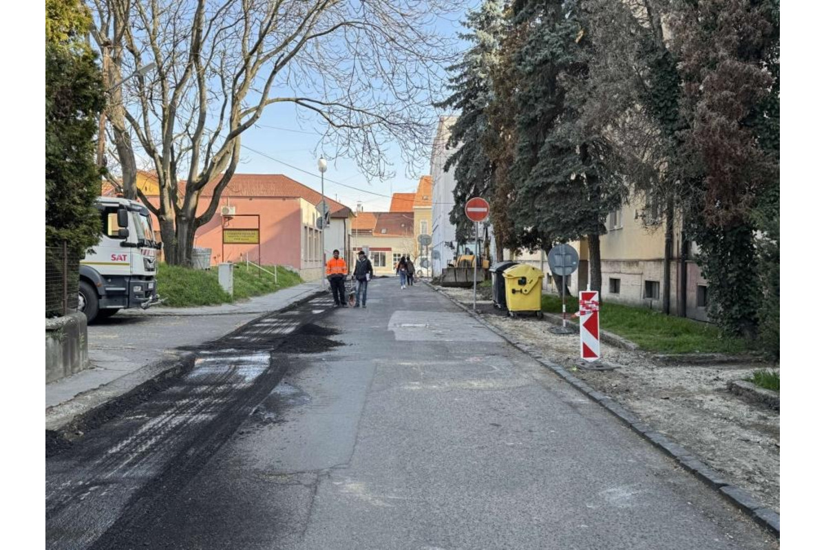 FOTO: Rekonštrukcie v Lučenci, nové cesty a chodníky v centre aj na Rúbanisku II., foto 6