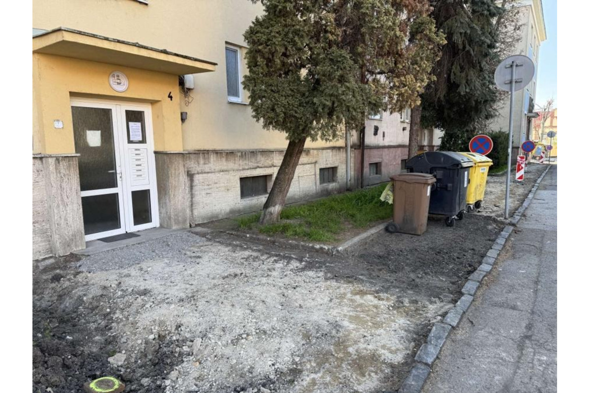FOTO: Rekonštrukcie v Lučenci, nové cesty a chodníky v centre aj na Rúbanisku II., foto 7