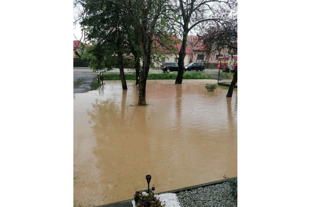 FOTO: Zvolenská Slatina sa ocitla po búrke pod vodou, foto 6