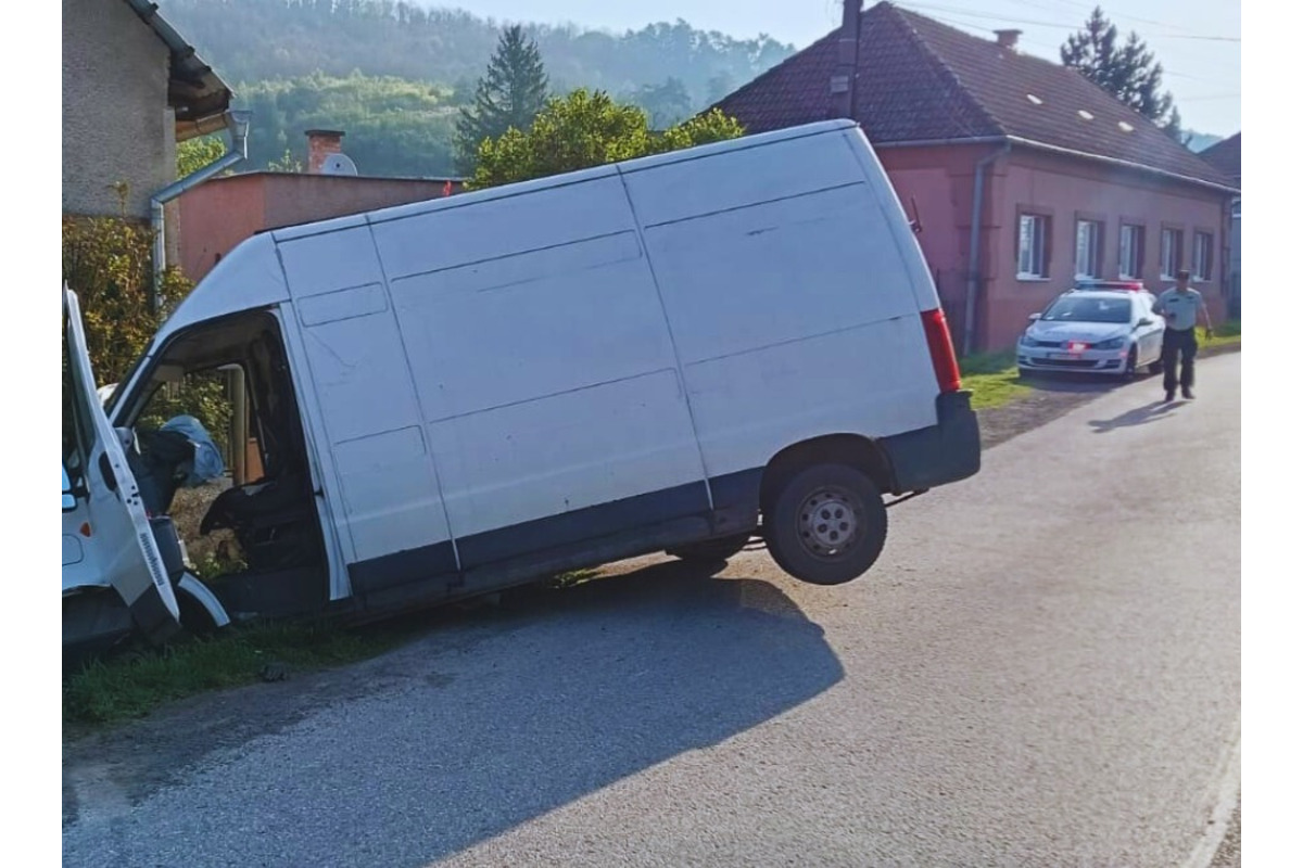 FOTO: Zlodej vykradol vo Fiľakove pivnice, ukradol aj dodávku, ale ďaleko neušiel, foto 1