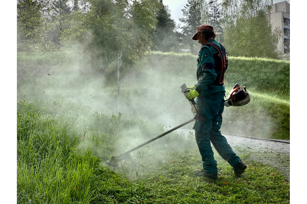 FOTO: Kosenie v Banskej Bystrici zrýchlia nové širokozáberové kosačky, foto 3