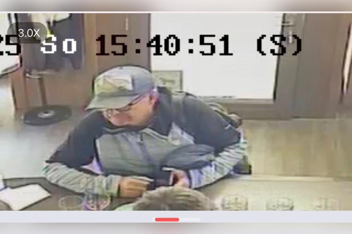 FOTO: Podniky v Banskej Bystrici upozorňujú na podvodníka, foto 2