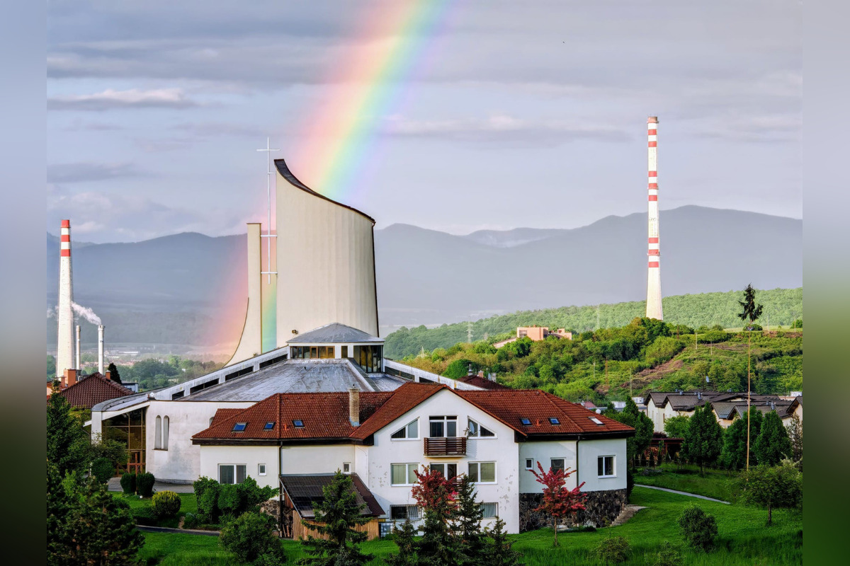 FOTO: Zvolenčania cez víkend zachytili dúhu nad mestom, foto 3