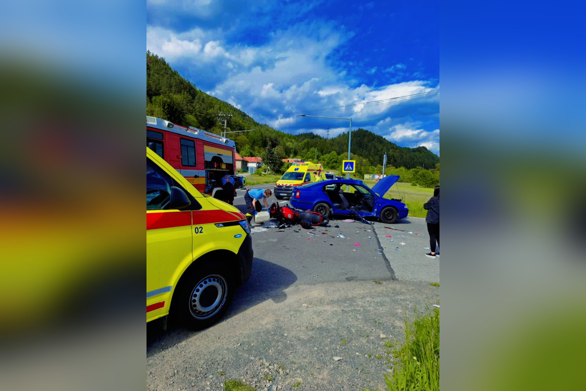 FOTO: Nehoda pri obci Nemecká, foto 3