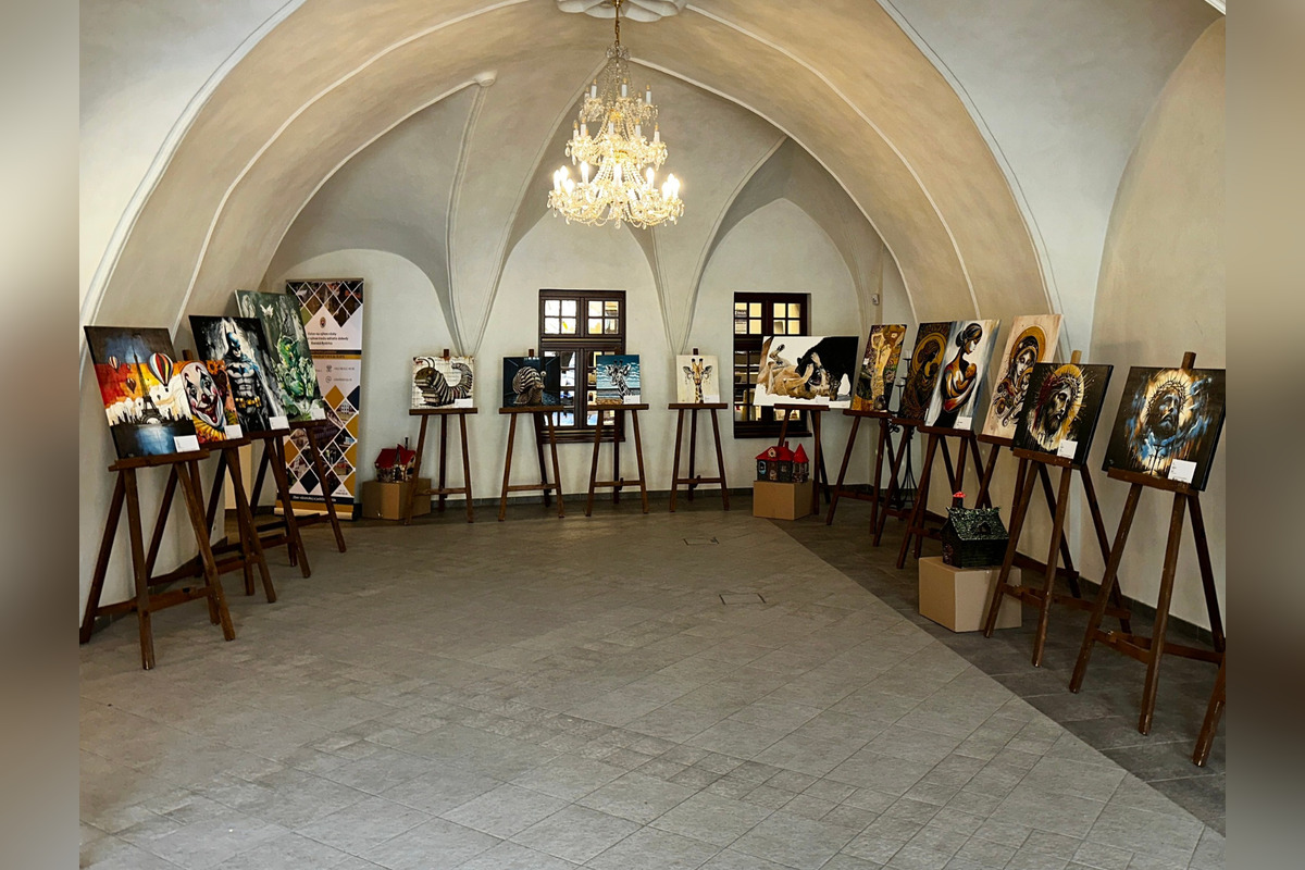 FOTO: V Bystrici si môžete pozrieť diela odsúdených, ktoré vznikli za múrmi väznice, foto 4