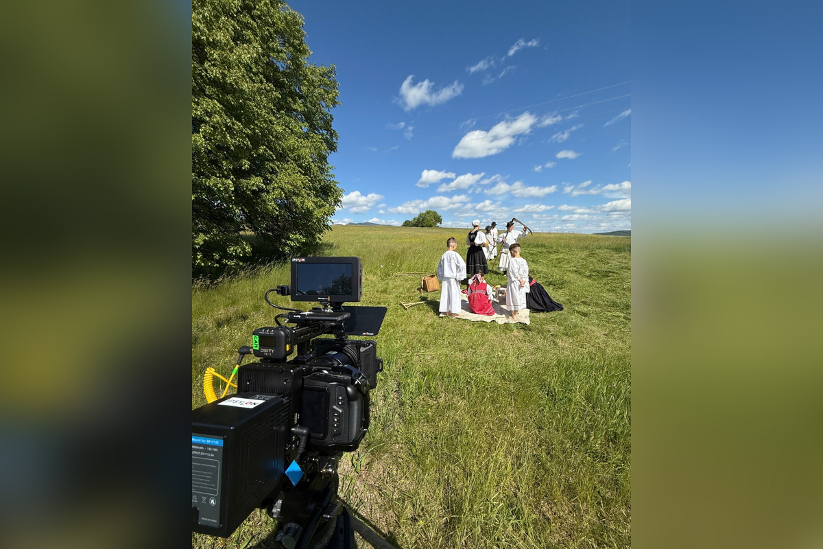 FOTO: Do Očovej zavítal Slovenský deň kroja. Kde všade nakrúcali?, foto 3