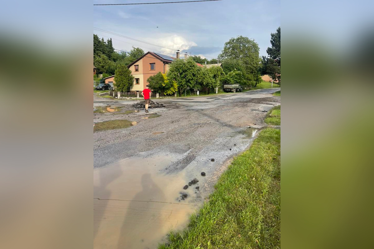 FOTO: Podpoľanie zasiahla intenzívna búrka, v Hrochoti ulice zatopila voda, foto 3