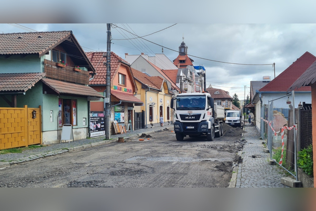 FOTO: Rekonštrukcia Radničnej ulice vo Fiľakove, foto 4