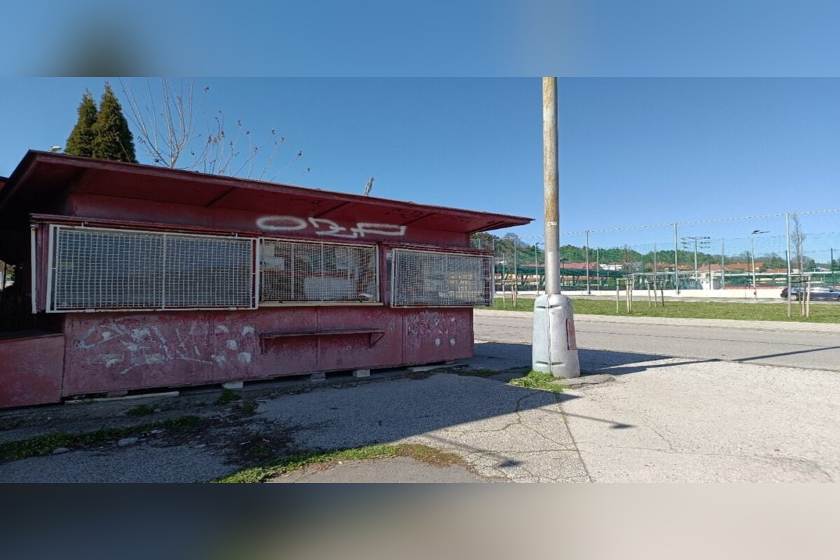 FOTO: Z Banskej Bystrice postupne zmiznú staré trafiky, ktoré špatia mesto, foto 2