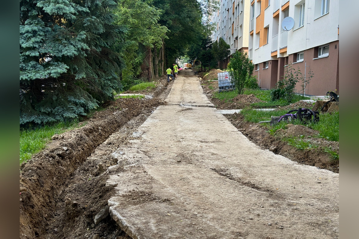FOTO: Rekonštrukcia chodníkov v Banskej Bystrici, foto 5
