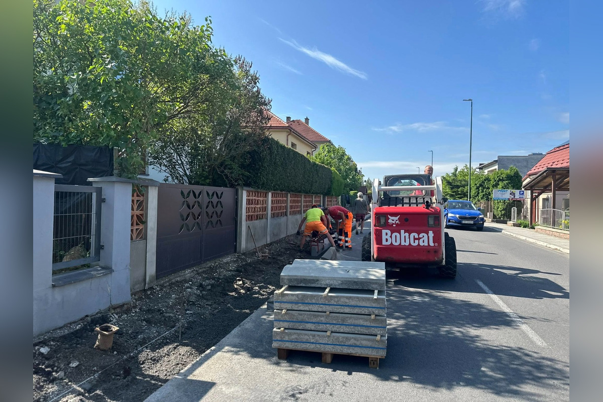 FOTO: Rekonštrukcia chodníkov v Banskej Bystrici, foto 10