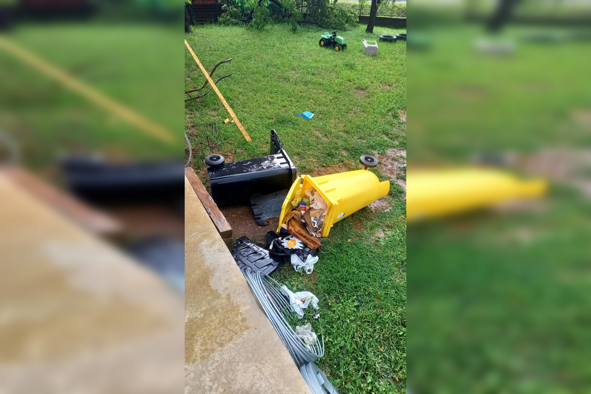 FOTO: Banskobystrický kraj zasiahli povodne, voda zatopila ulice aj pivnice, foto 5