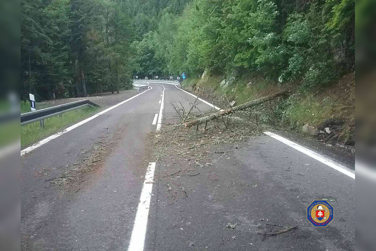 FOTO: Banskobystrický kraj zasiahli búrky, foto 9