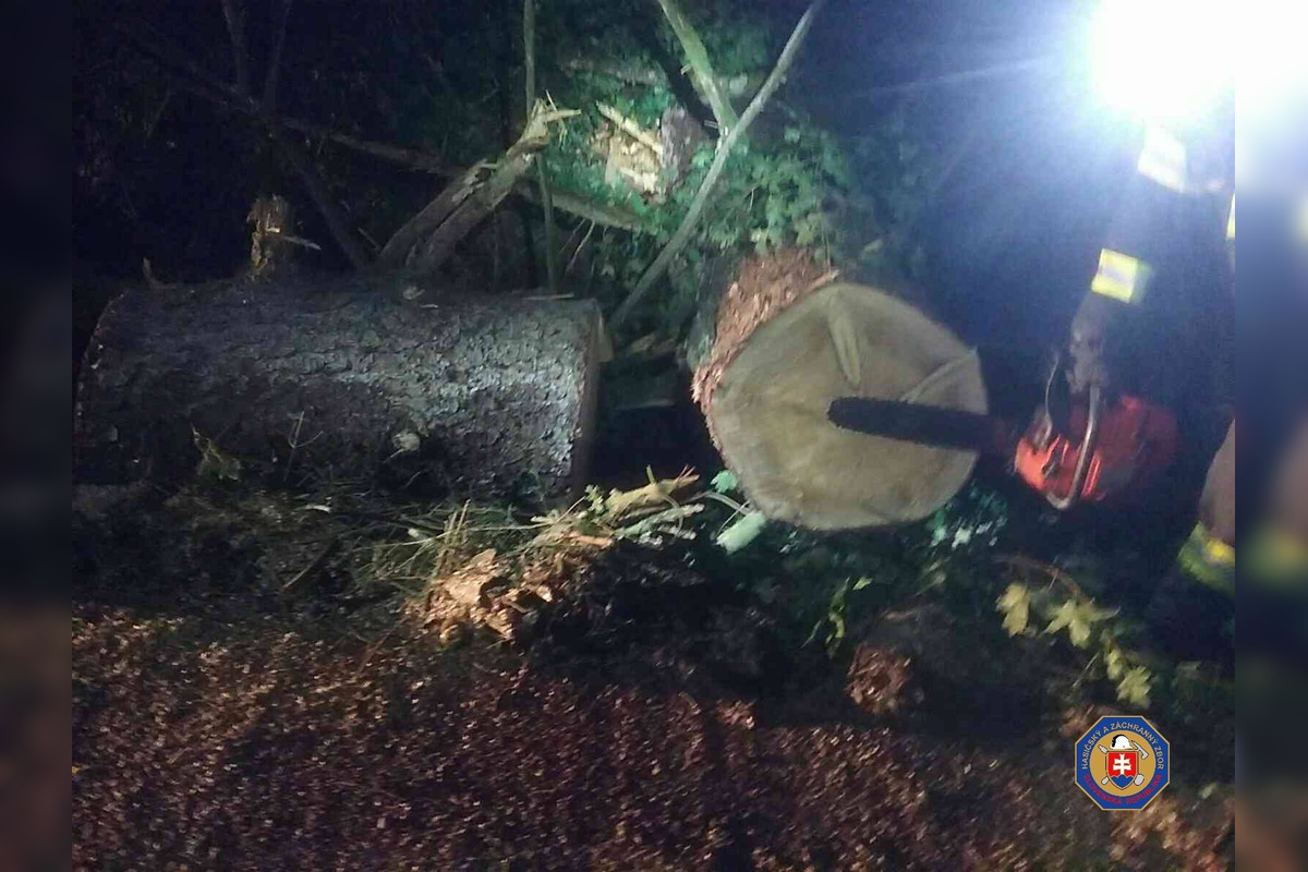 FOTO: Banskobystrický kraj zasiahli búrky, foto 11