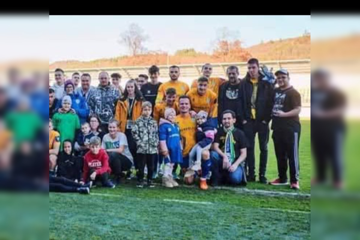 FOTO: Futbaloví fanúšikovia zo Žiaru smútia, zomrel ich člen a kamaráť Tomáš, foto 1
