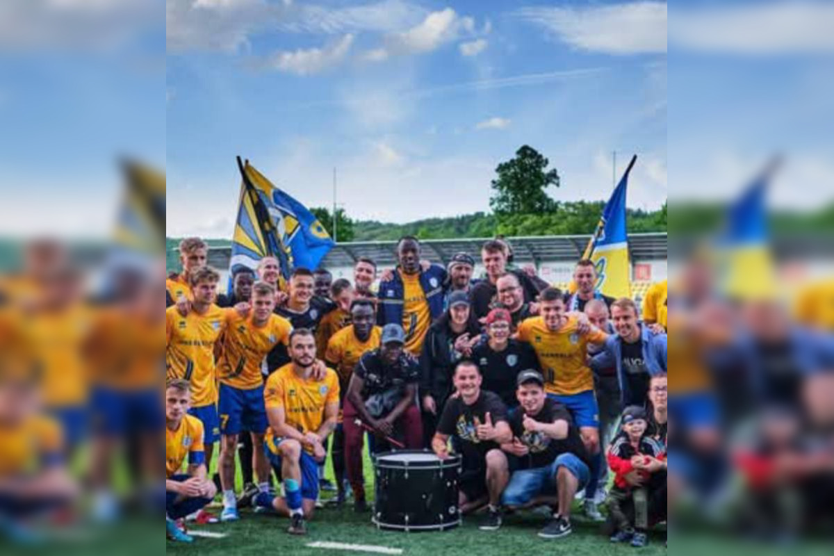 FOTO: Futbaloví fanúšikovia zo Žiaru smútia, zomrel ich člen a kamaráť Tomáš, foto 2