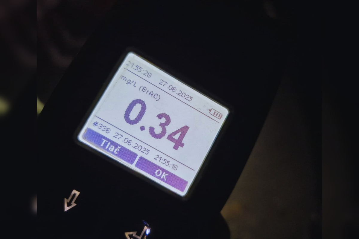 FOTO: Policajti kontrolovali mladistvých v Rimavskej Sobote, foto 1